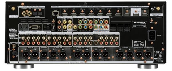 Rückseite des Marantz AV7705