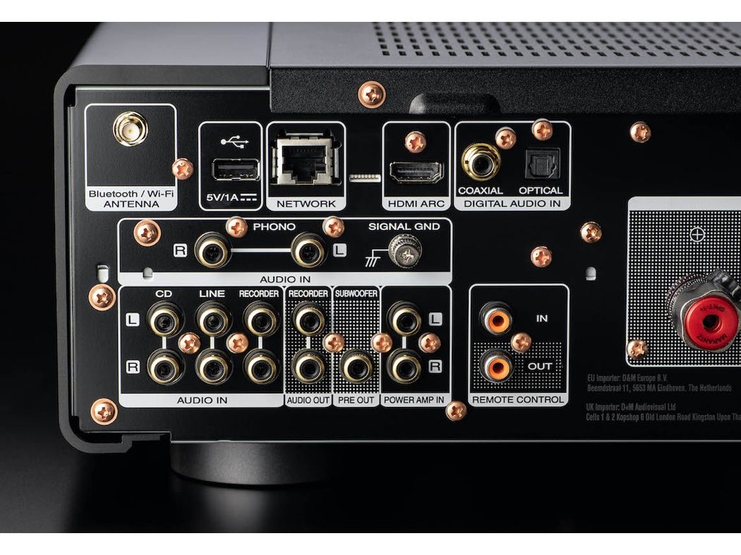 Marantz Model 40n - Rückseitige Anschlüsse