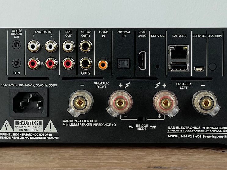 NAD M 10 V2 - Rückansicht