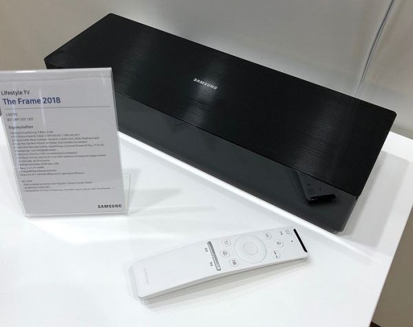 One Connect Box und Fernbedienung
