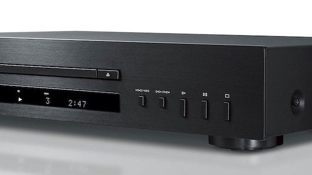 Yamaha CD-S303 in Schwarz