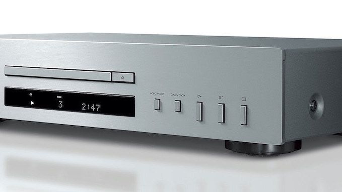 Yamaha CD-S303 in Silber