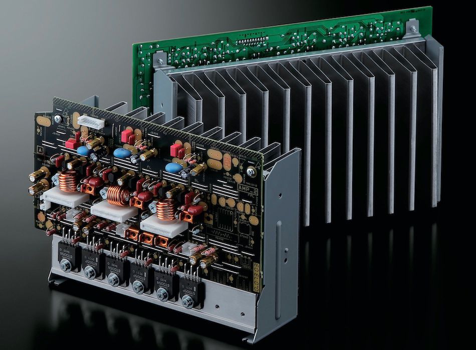 Endstufen-Einheit des Yamaha RX-A4A