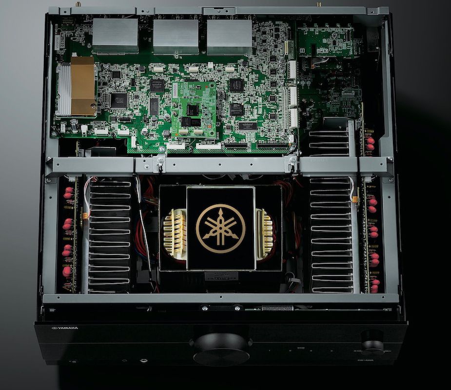 Yamaha AVENTAGE-Receiver RX-A8A - Innenleben