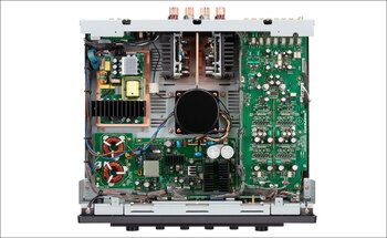 Teaserbild: Blick ins Innere eines hochwertigen Stereo-Verstärkers