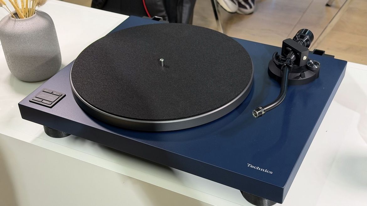 Technics SL-40CBT in Blau