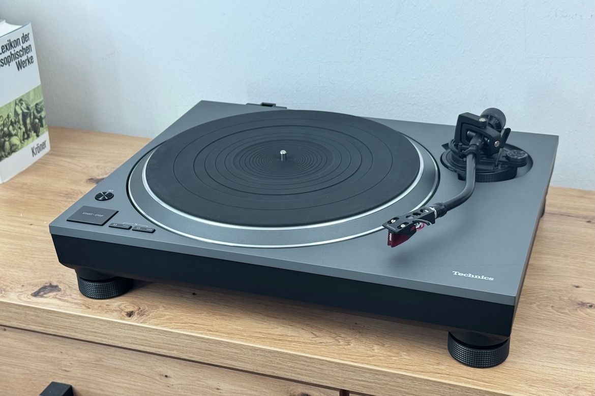 Technics SL-1500CS Plattenspieler
