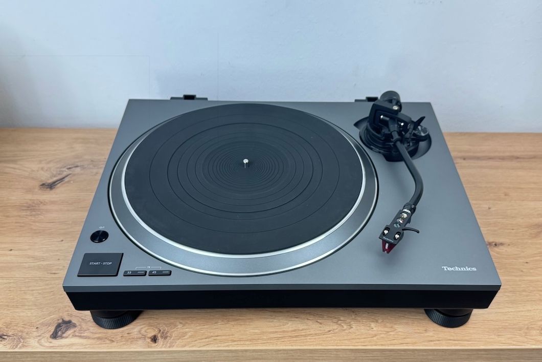 Technics SL-1500CS Plattenspieler
