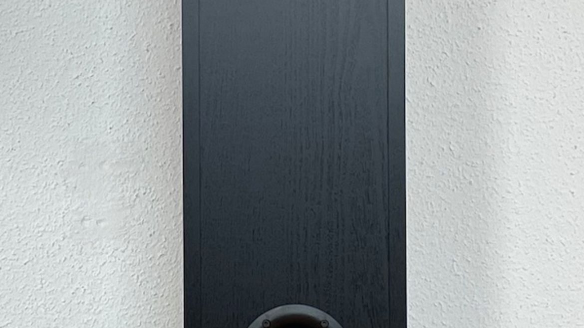 Dali Opticon 8 MKII - Rückansicht