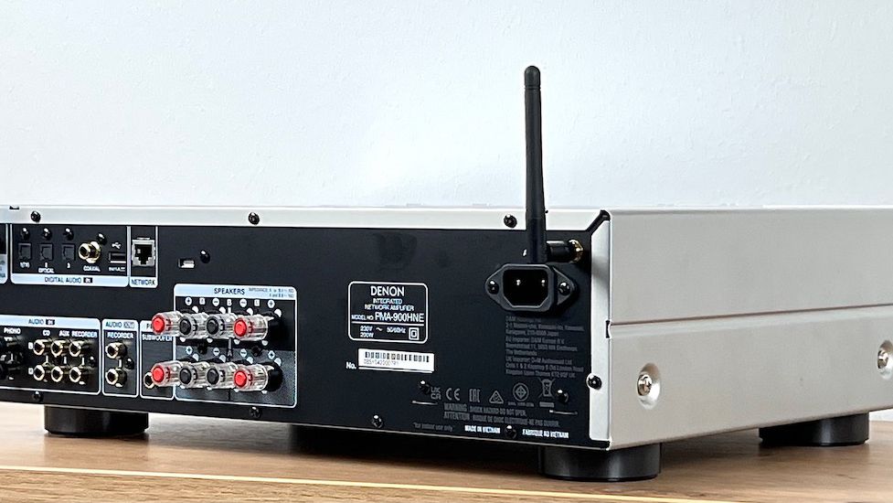 Denon PMA-900HNE - Rückansicht