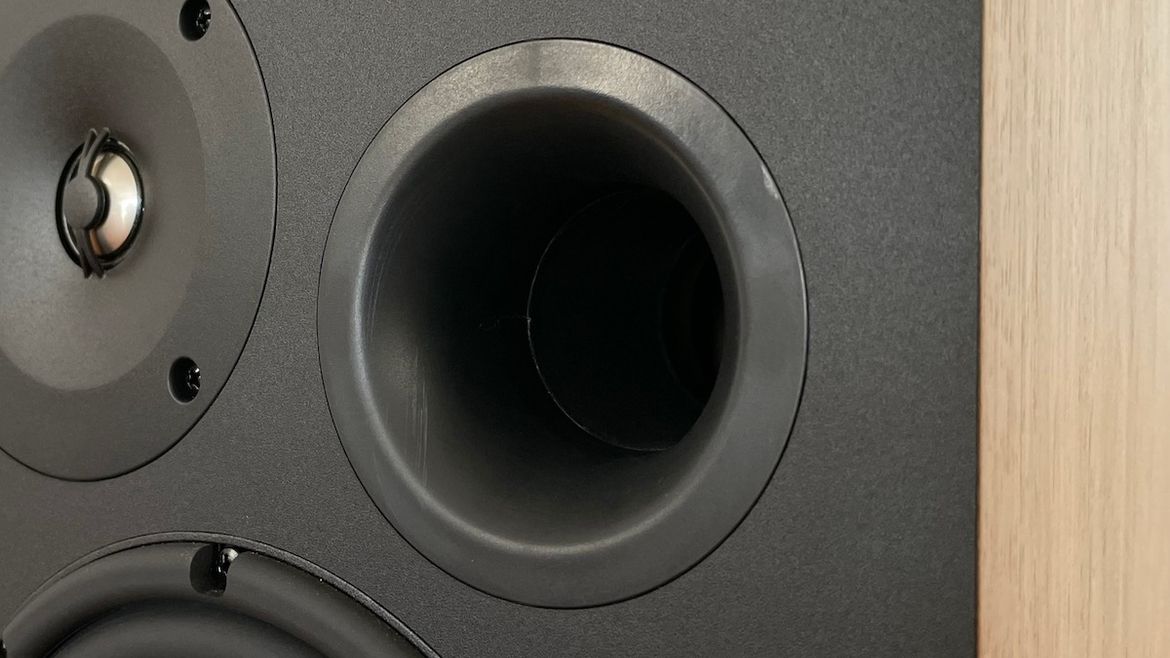 JBL L82 Classic - Bassreflexöffnung