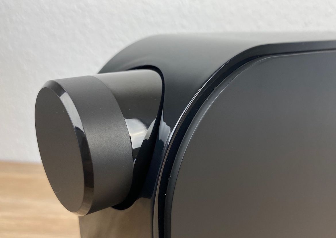 Detailaufnahme Lautstärkeregler des NAD D 3045