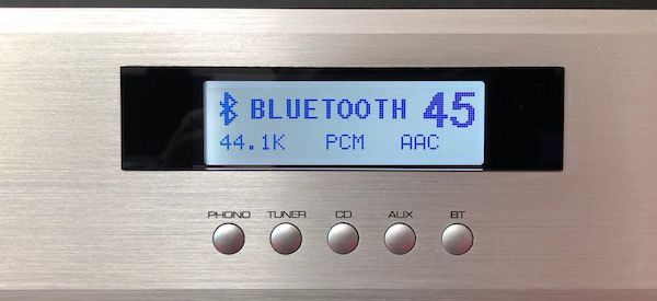 Rotel A11 ist mit Bluetooth-Modul