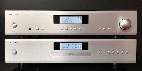 Rotel A11 oben, CD11 unten