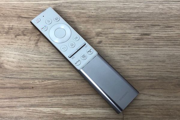 Samsung Q950R - Abbildung der Fernbedienung