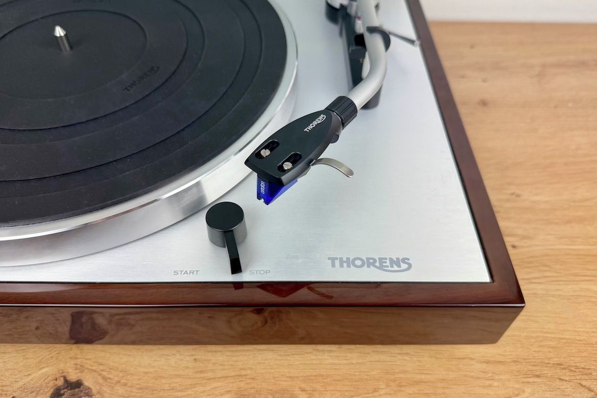 Weitere Ansicht des Thorens TD 403 DD