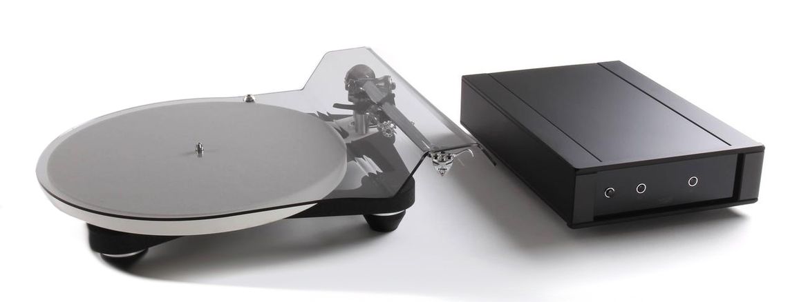 rega Planar 10 mit Netzteil P10 PSU
