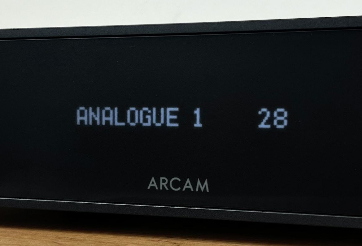 arcam_radia-a25_detail-3