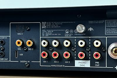 arcam_radia-a25_detail-6
