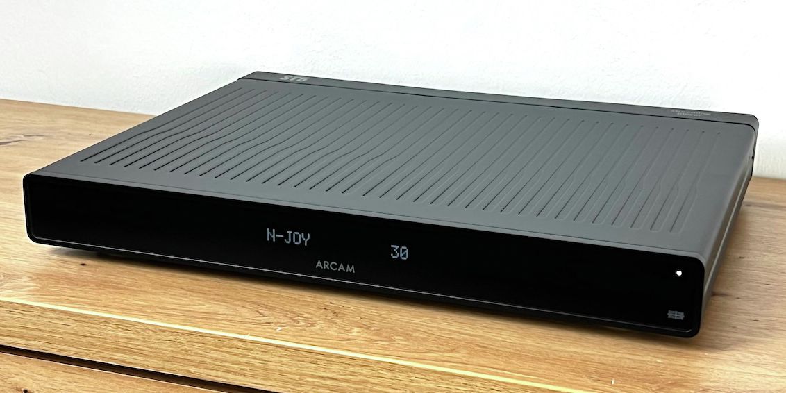arcam_st5_front