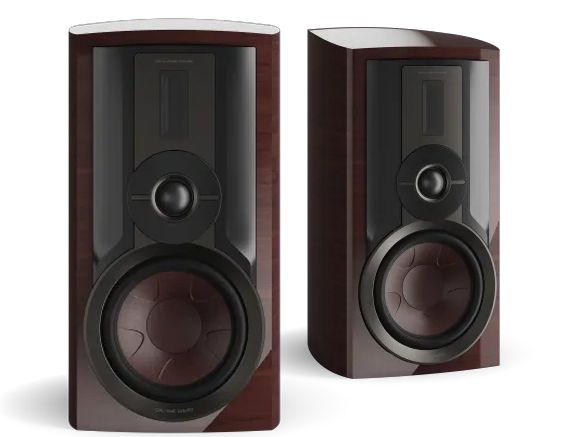 getestetes Produkt: fm/products/dali/dali-epikore_3_maroon_hifi-regler.jpg