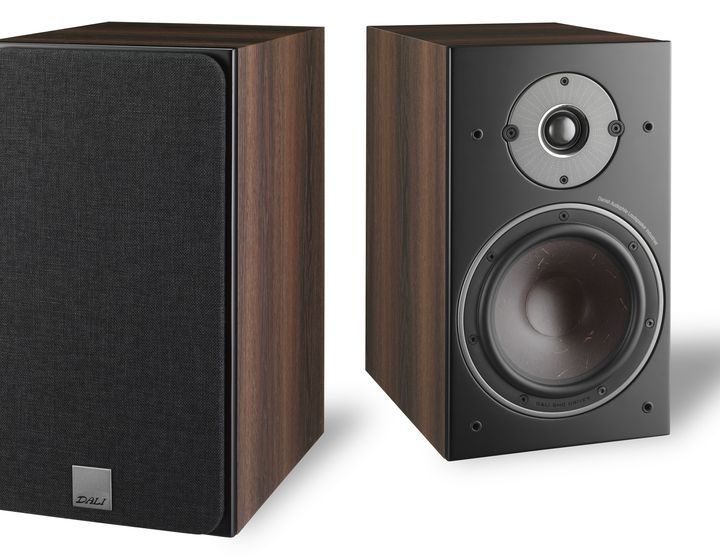 getestetes Produkt: fm/products/dali/oberon3_walnuss_34.jpg