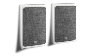oberon_on_wall_white
