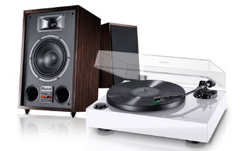 Magnat MTT 990 mit Magnat Transpuls 800A