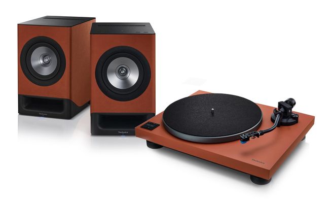 01_technissccx700_technissl40cbt