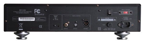 Advance Acoustic MCD 404 rückwärtige Anschlüsse