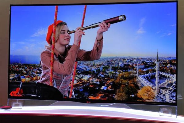 Curved OLED Fernseher von LG