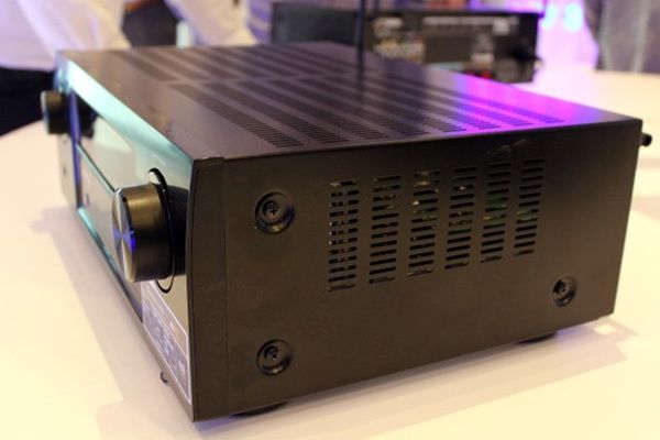 Denon AVR-X1200W Seite