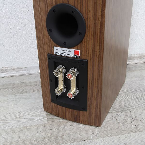 Dali Rubicon 6 - Bi-Wiring-Terminals