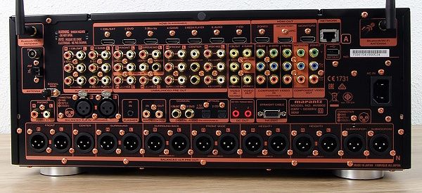 Rueckansicht Marantz AV8802A