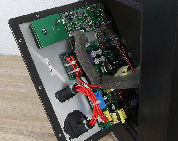 Dali SUB E12F Elektronik