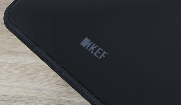 KEF Kube 8b Oberfläche