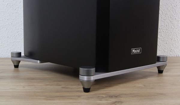 Schicker Standfuß