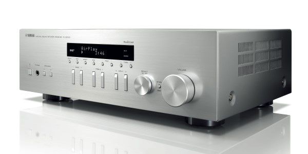 Yamaha R-N303D