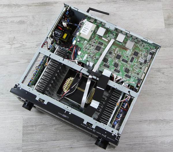 Innenleben des Yamaha Aventage-Receivers